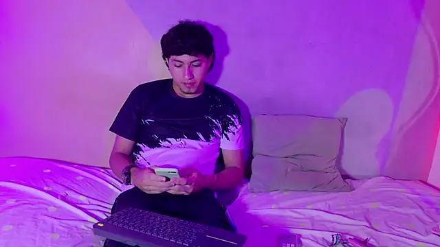 Laura and Kevin online show from 22, 9, 2025