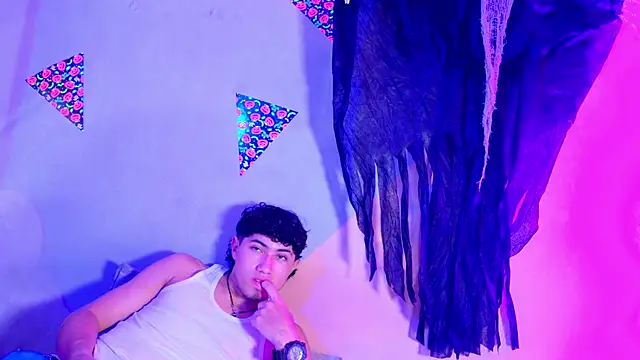 Laura and Kevin online show from 25, 10, 2025