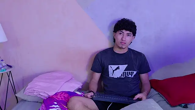 Laura and Kevin online show from 10, 9, 2025