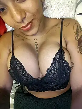 Snapshot of kdfoxxx chatting on 2, 10, 2025 kdfoxxx online show from 2, 10, 2025