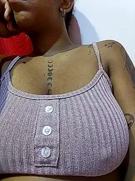 Snapshot of kdfoxxx chatting on 20, 9, 2025 kdfoxxx online show from 20, 9, 2025