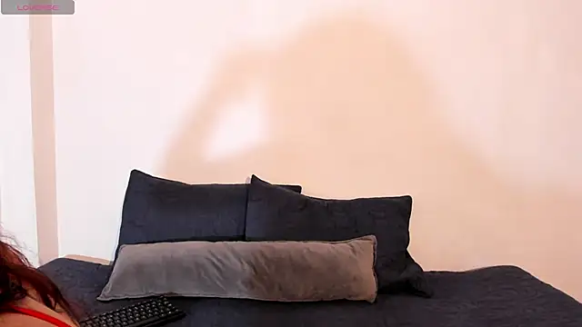 Lia Rousse0 online show from 14, 2, 2026