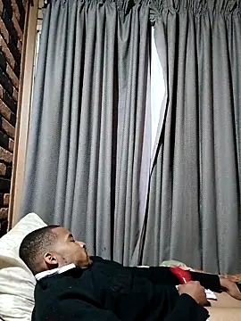 NBLHOTTBOYZ online show from 6, 10, 2025