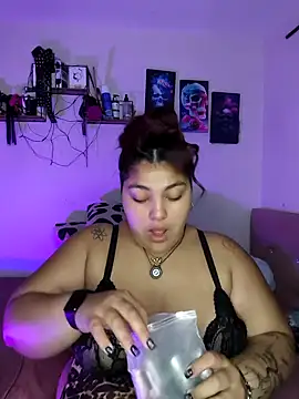 Snapshot of kendra_lil_evill chatting on 22, 4, 2026 kendra lil evill online show from 22, 4, 2026