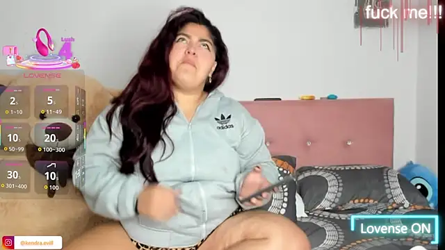 Snapshot of kendra_lil_evill chatting on 28, 9, 2025 kendra lil evill online show from 28, 9, 2025