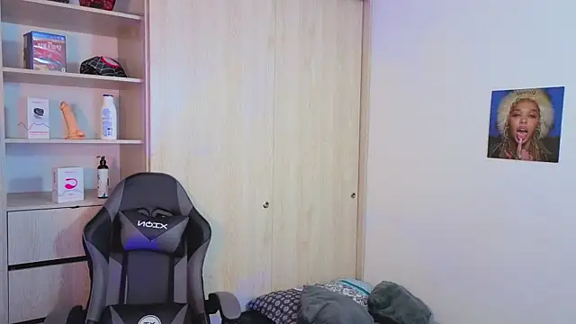 onlinenico online show from 8, 9, 2025