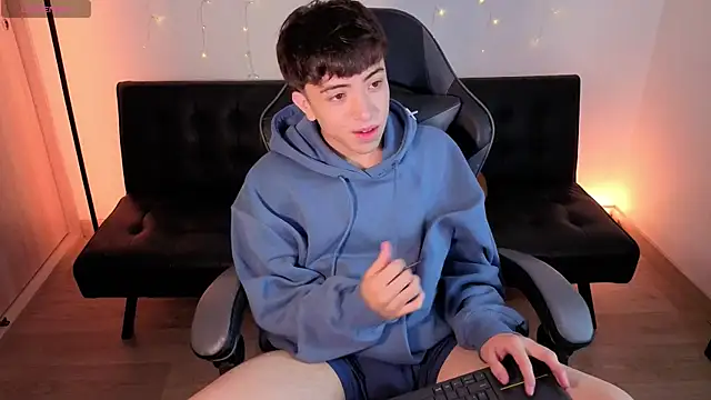 Snapshot of onlinenico chatting on 6, 1, 2026 onlinenico online show from 6, 1, 2026