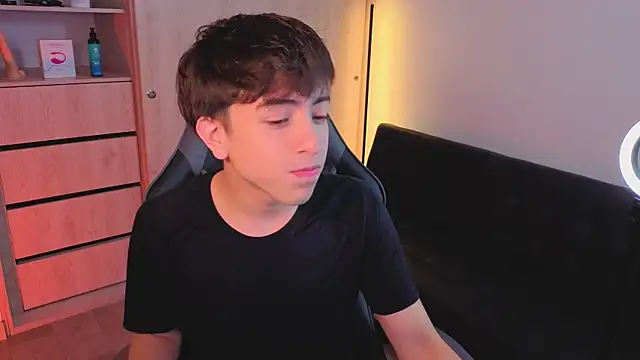 onlinenico online show from 8, 10, 2025