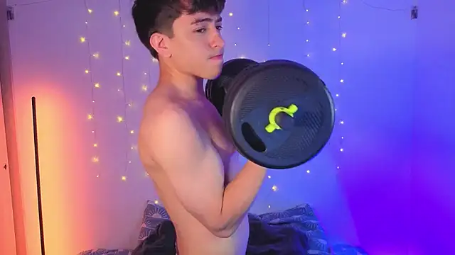 Snapshot of onlinenico chatting on 16, 12, 2025 onlinenico online show from 16, 12, 2025