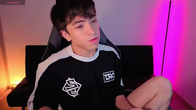 Snapshot of onlinenico chatting on 1, 12, 2025 onlinenico online show from 1, 12, 2025