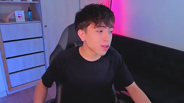 onlinenico online show from 3, 10, 2025