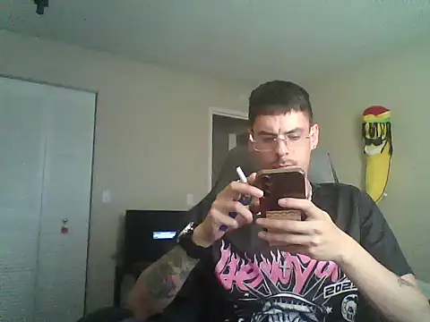latinosatiro94 online show from 2, 10, 2025