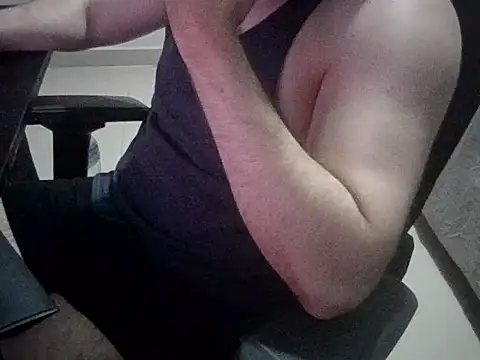 Snapshot of rivwork chatting on 4, 11, 2025 rivwork online show from 4, 11, 2025