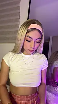Tessa  Winslow online show from 20, 3, 2026