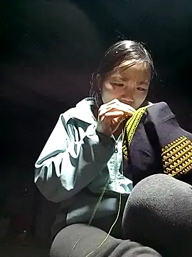 ngan-cute online show from 22, 11, 2025