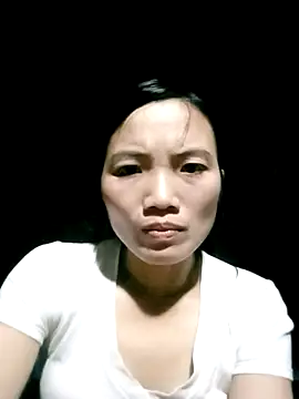 ngan-cute online show from 4, 10, 2025