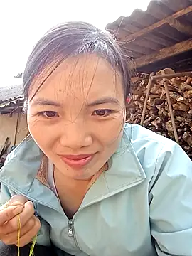 ngan-cute online show from 19, 12, 2025