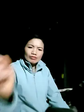 ngan-cute online show from 2, 11, 2025