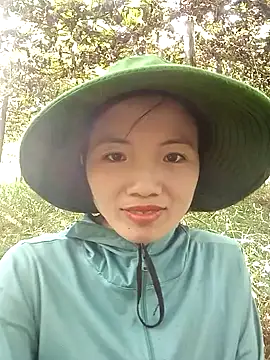 ngan-cute online show from 18, 10, 2025