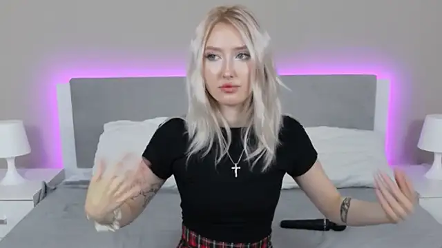 MarianeSun online show from 19, 9, 2025