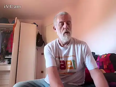 Snapshot of Pigna16PSRN chatting on 22, 5, 2026 Pigna16PSRN online show from 22, 5, 2026