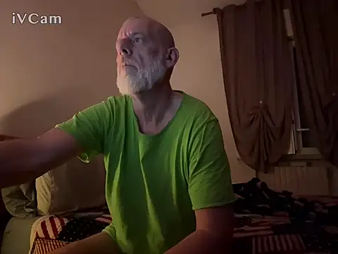 Snapshot of Pigna16PSRN chatting on 19, 4, 2026 Pigna16PSRN online show from 19, 4, 2026