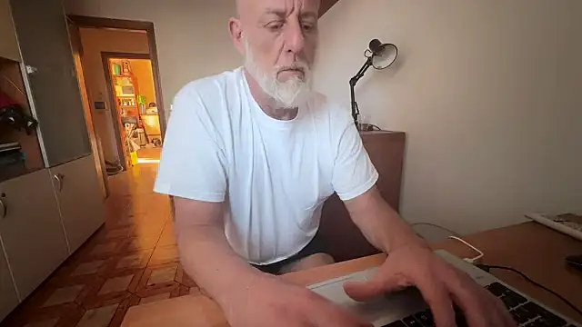 Snapshot of Pigna16PSRN chatting on 17, 2, 2026 Pigna16PSRN online show from 17, 2, 2026