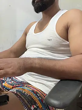 Vineeth3906 online show from 25, 3, 2026