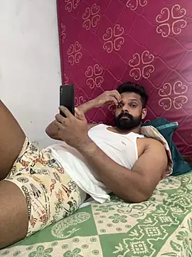 Vineeth3906 online show from 12, 4, 2026