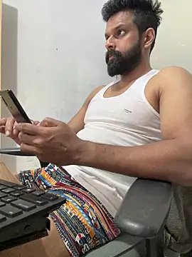 Vineeth3906 online show from 8, 4, 2026