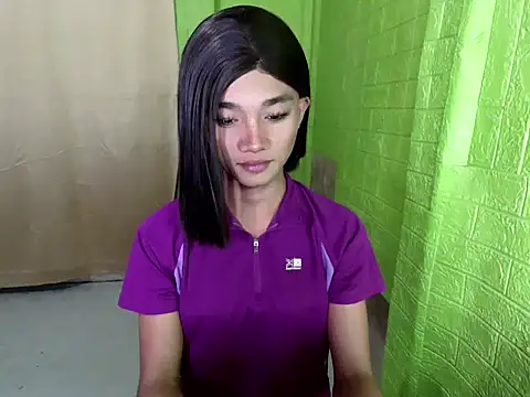 Snapshot of Petite_HugeCock chatting on 9, 9, 2025 Petite HugeCock online show from 9, 9, 2025