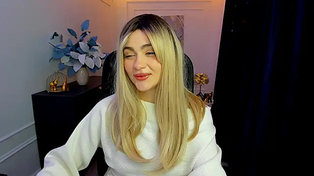 LeslieMineg online show from 23, 11, 2025