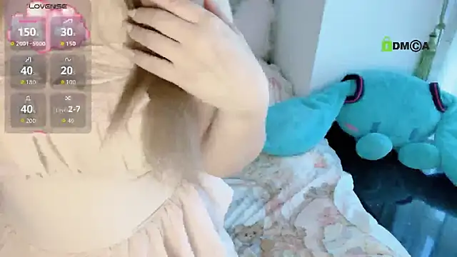 liuruyuan888 online show from 12, 11, 2025