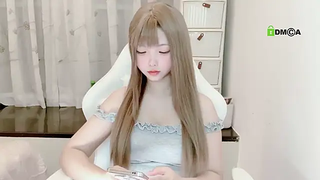 liuruyuan888 online show from 11, 10, 2025