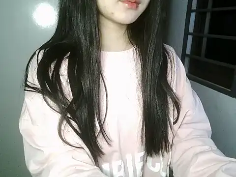 Snapshot of Annabelle-e chatting on 28, 11, 2025 Annabelle-e online show from 28, 11, 2025