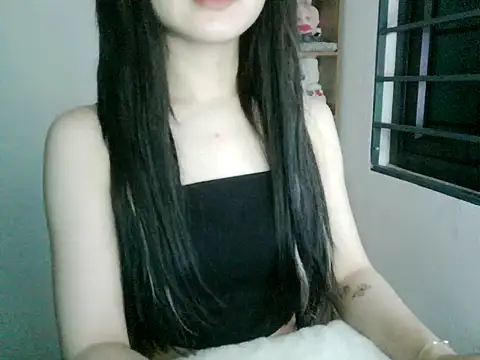 Snapshot of Annabelle-e chatting on 13, 10, 2025 Annabelle-e online show from 13, 10, 2025