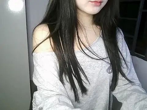 Snapshot of Annabelle-e chatting on 26, 10, 2025 Annabelle-e online show from 26, 10, 2025