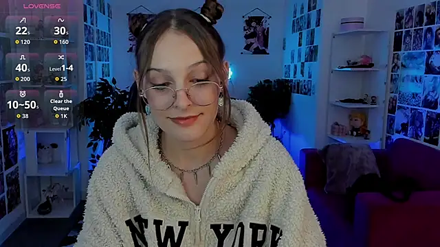 Snapshot of JenniferKiim chatting on 15, 9, 2025 JenniferKiim online show from 15, 9, 2025