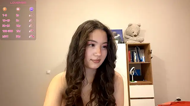 Sakuravice online show from 12, 11, 2025