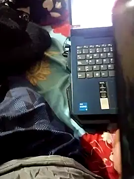 Snapshot of EMERKITHO_20_R chatting on 6, 7, 2026 EMERKITHO 20 R online show from 6, 7, 2026