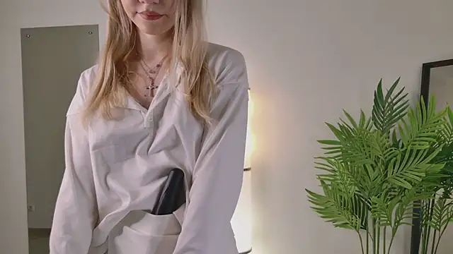 NyxBlonde online show from 19, 11, 2025