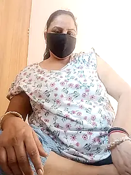 Snapshot of Rakhi_sawant143 chatting on 17, 6, 2026 Rakhi sawant143 online show from 17, 6, 2026