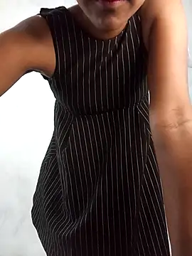 venuki ihalagamage online show from 30, 3, 2026