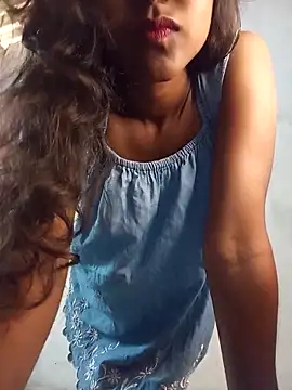 venuki ihalagamage online show from 4, 3, 2026