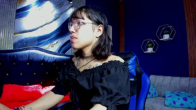 christina vamp1 online show from 4, 11, 2025