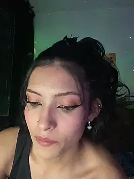 Mia Clay1 online show from 17, 5, 2026