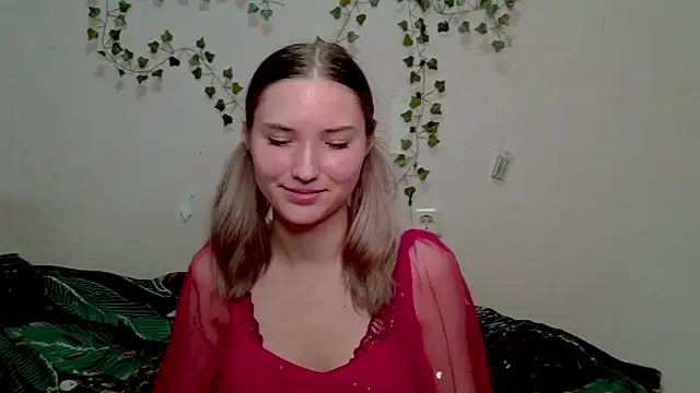  kikiclark   online show from 1, 11, 2025