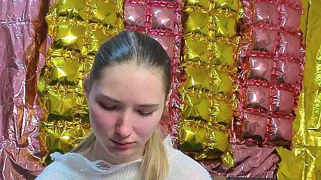  kikiclark   online show from 22, 3, 2026