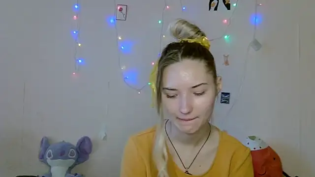  kikiclark   online show from 10, 9, 2025