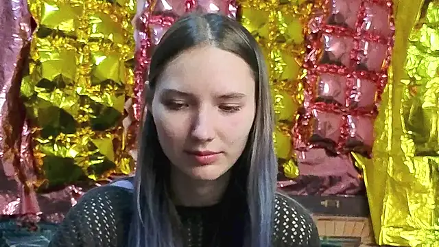  kikiclark   online show from 5, 4, 2026